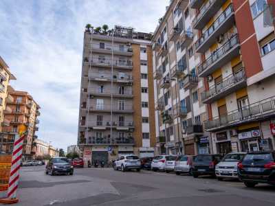 ...per ritrovarci all�interno dello slargo
